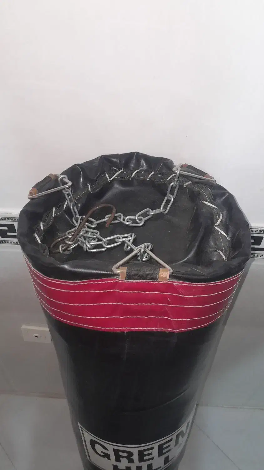 کیسه بوکس حرفه ای  نو|تجهیزات ورزشی|هرسین, |دیوار