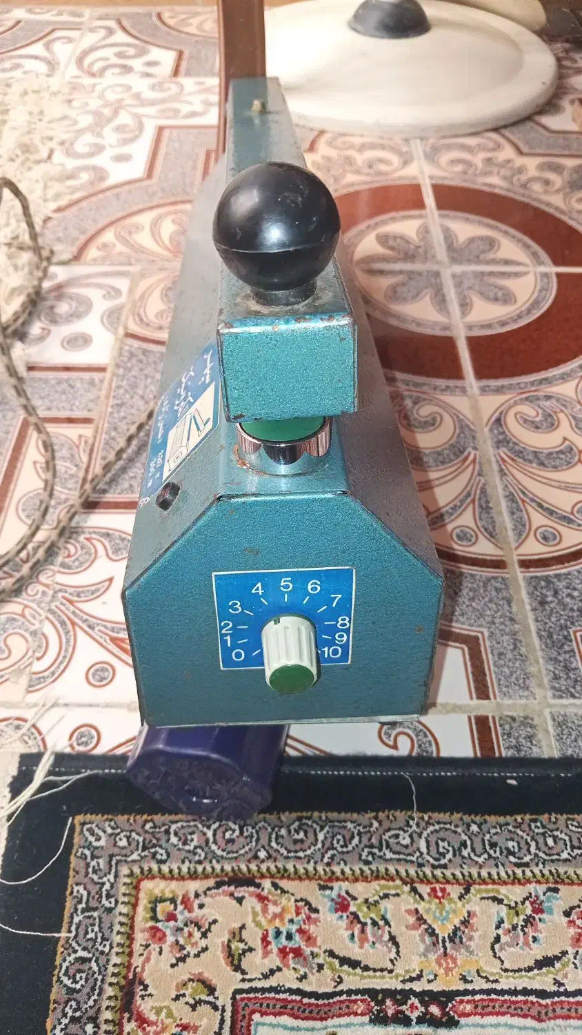 ترازو .کره گیر . پرس|فروشگاه و مغازه|صومعه‌سرا, |دیوار