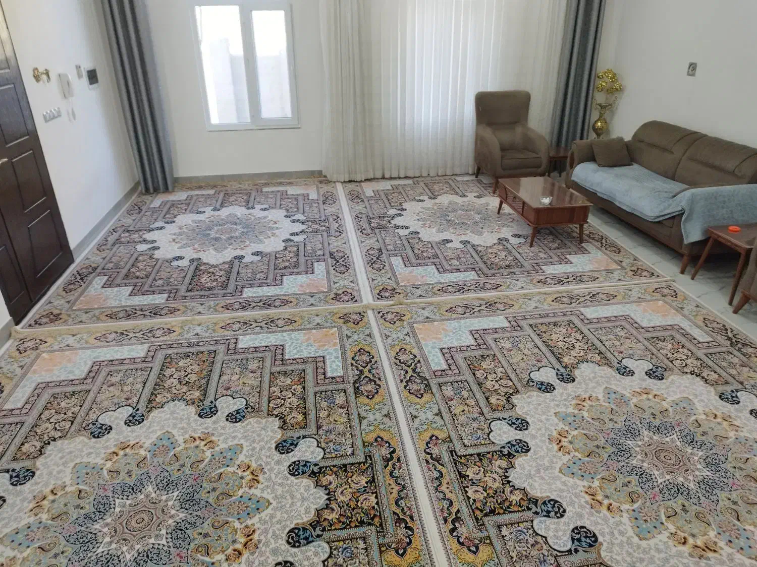 فرش نه متره نه|فرش|پارسآباد, |دیوار