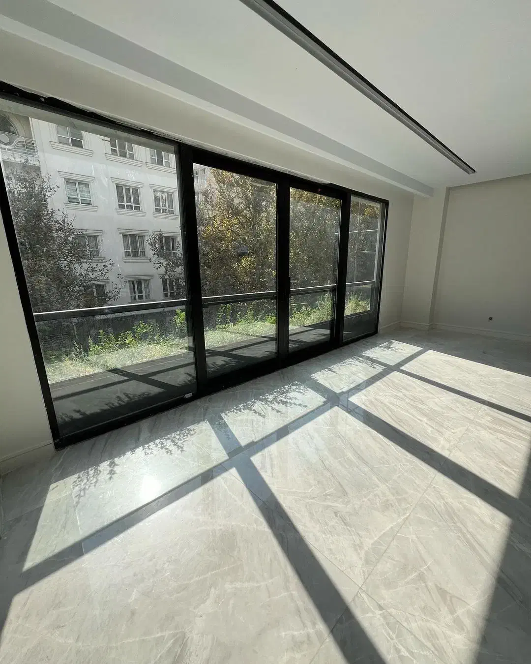 آپارتمان / فرمانیه شرقی / ۱۵۰ متر / تک واحدی|اجارهٔ آپارتمان|تهران, کامرانیه|دیوار