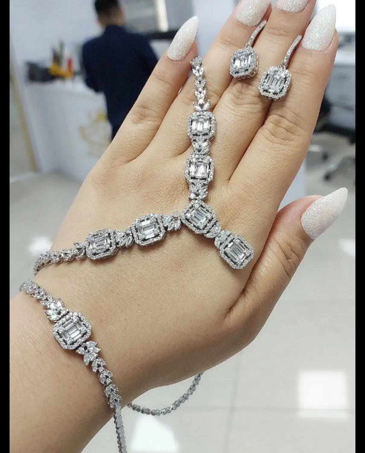 سرویس نقره مدل زیتون همراه با ساعت گندمی|بدلیجات|تبریز, |دیوار