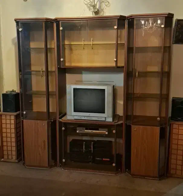 بوفه سه تیکه چوبی|بوفه، ویترین، کنسول|رشت, دباغیان|دیوار