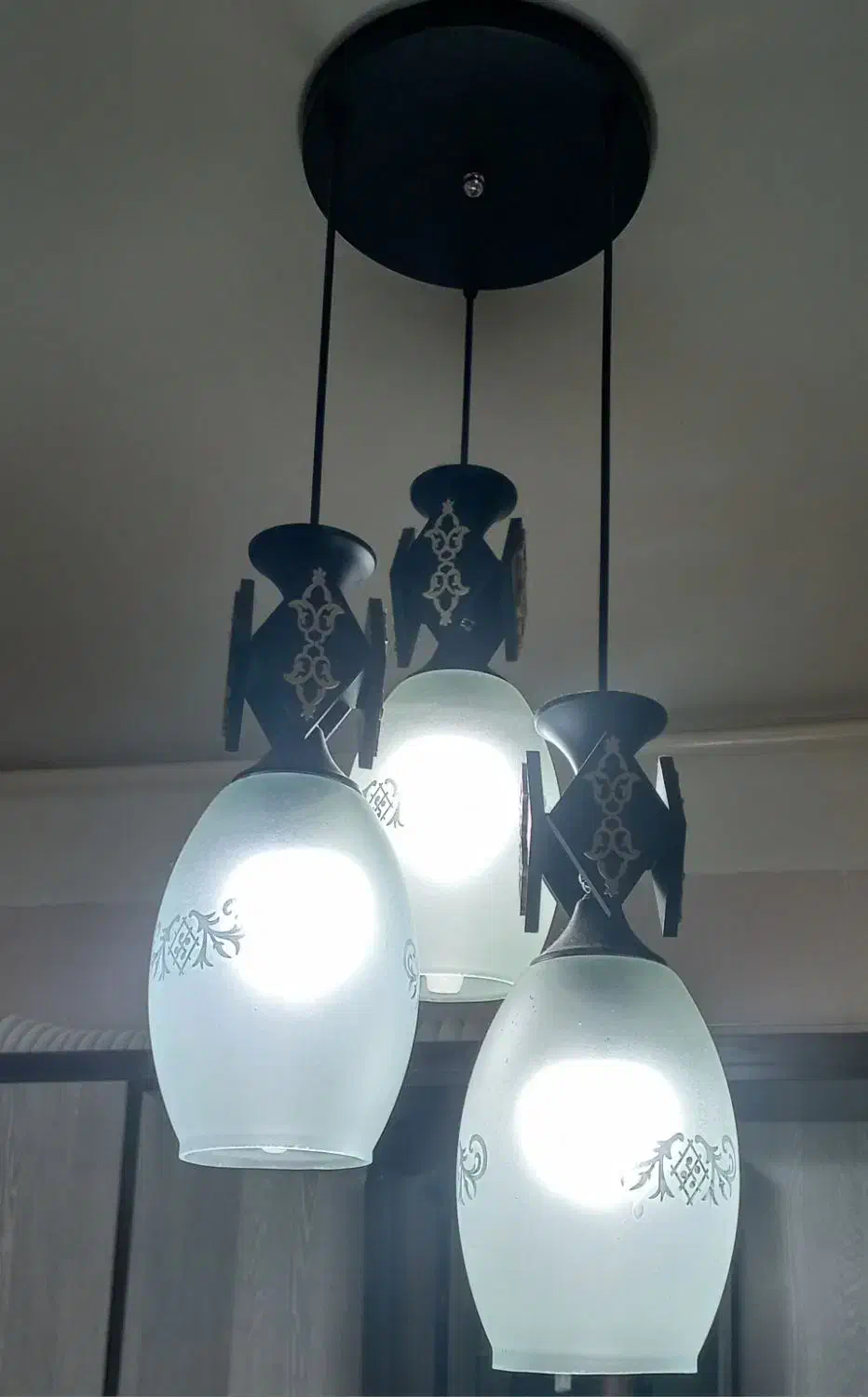 لوستر آشپزخانه سالم و خوشگل و اتاق خواب بچه|لوستر و چراغ آویز|قم, پردیسان|دیوار