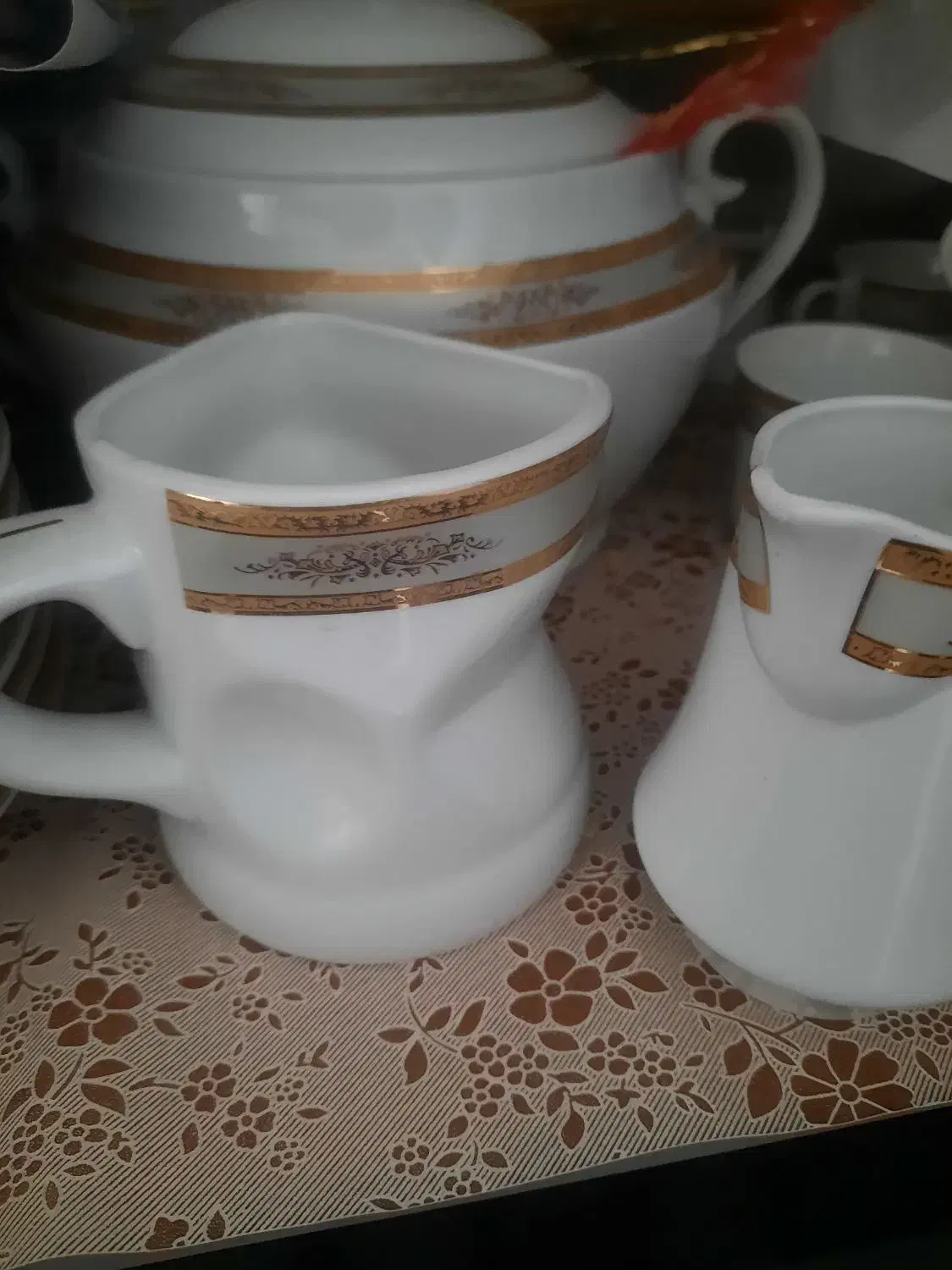 چینی طوس و چینی سفید|ظروف سرو و پذیرایی|کاشمر, |دیوار