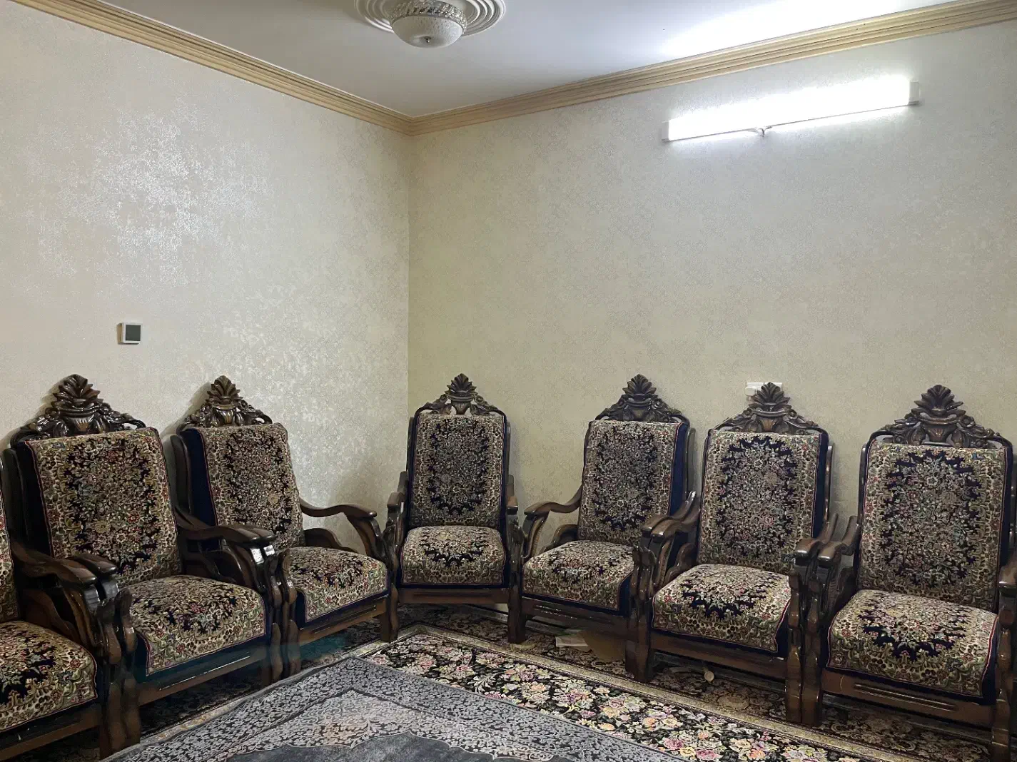 مبل قالی|مبلمان خانگی و میز عسلی|زرند, |دیوار