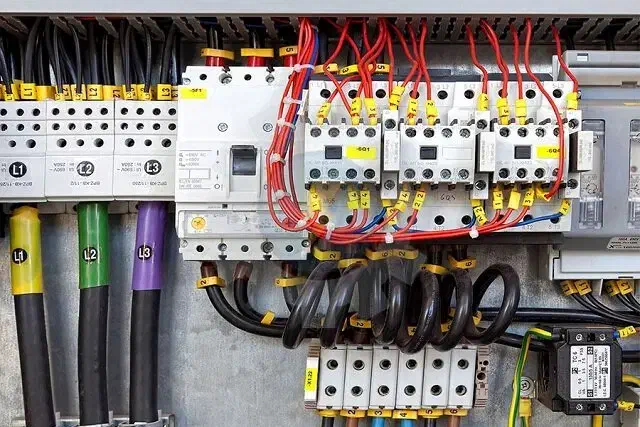 برقکار ساختمان و تابلو برق صنعتی|خدمات پیشه و مهارت|بندر ماهشهر, |دیوار