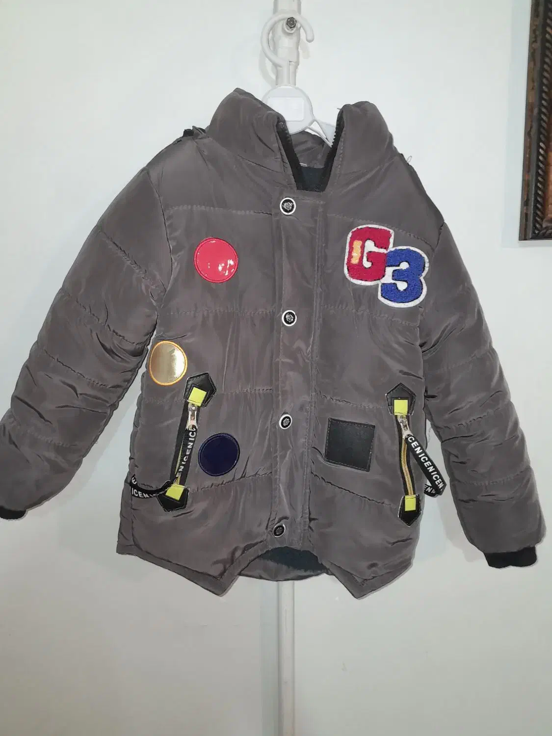 کاپشن بچگانه در حد نو واقعی مناسب 3 تا 5 سال|کفش و لباس بچه|تهران, سازمان برنامه شمالی|دیوار