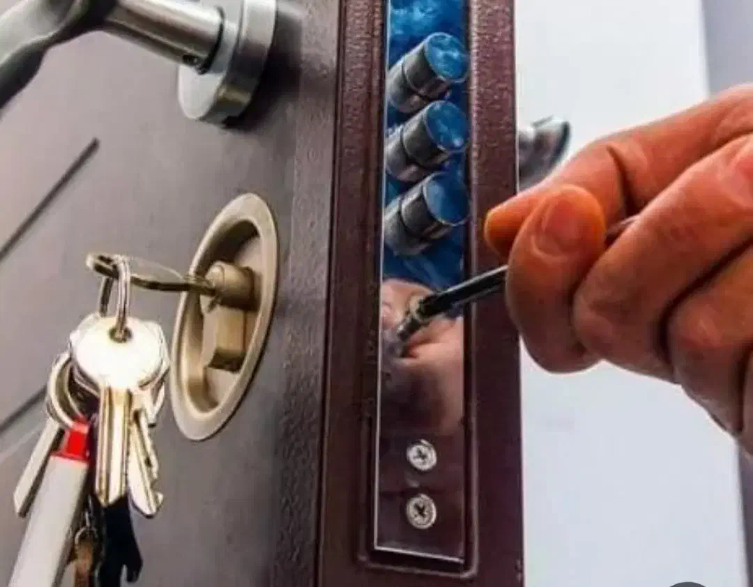 کلیدسازی و قفل سازی شبانه روزی بدون محدودیت ساعتی|خدمات پیشه و مهارت|مشهد, الهیه|دیوار