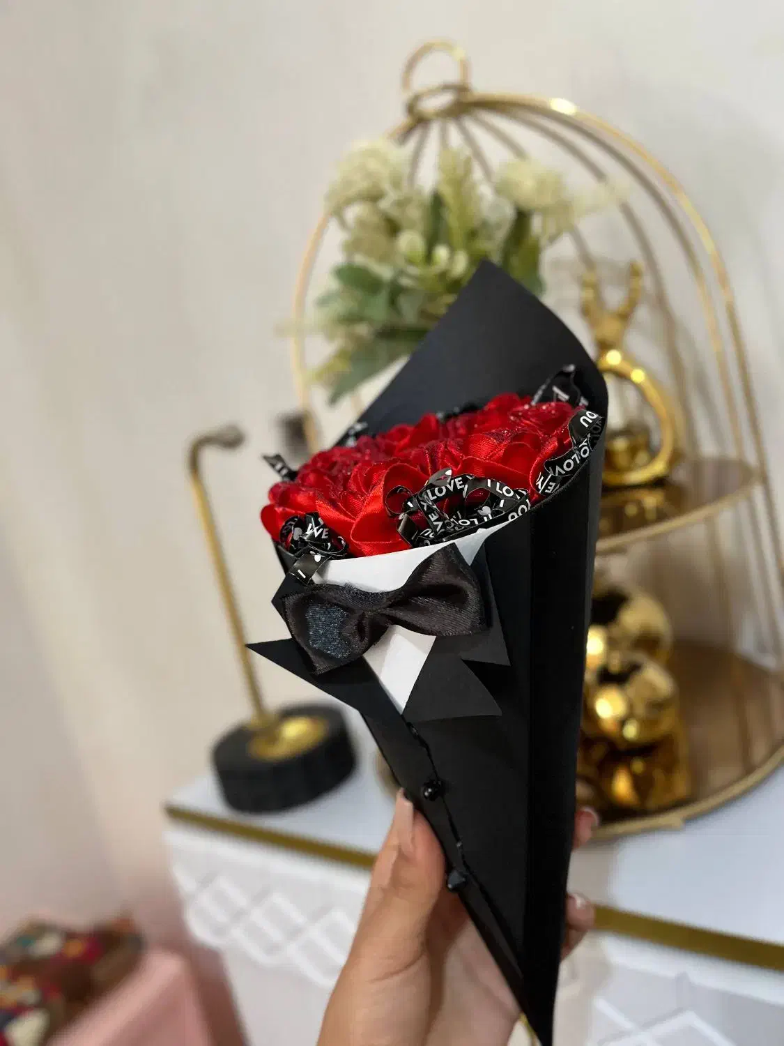 گل روز مرد|گل مصنوعی|آبیک, |دیوار