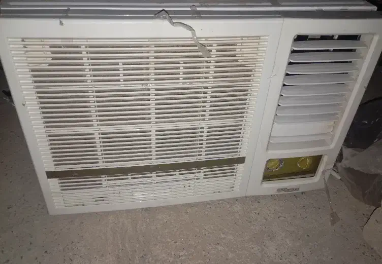 کولر گازی پنجره ای 1800|کولر گازی و فن‌کوئل|خاش, |دیوار