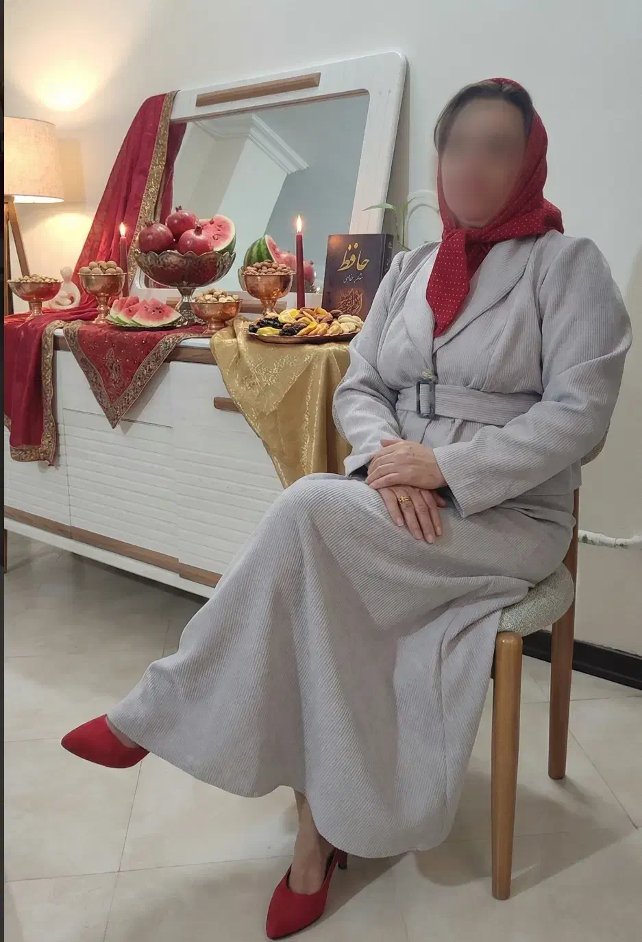 استایل کت دامن مخمل طوسی|لباس|نیشابور, مدرس|دیوار