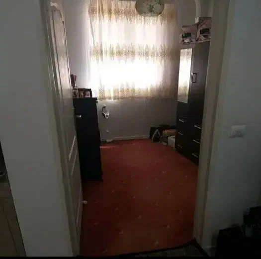 ۶۰ متر / تک واحد / همکف / پارکینگ موتور / چسب مترو