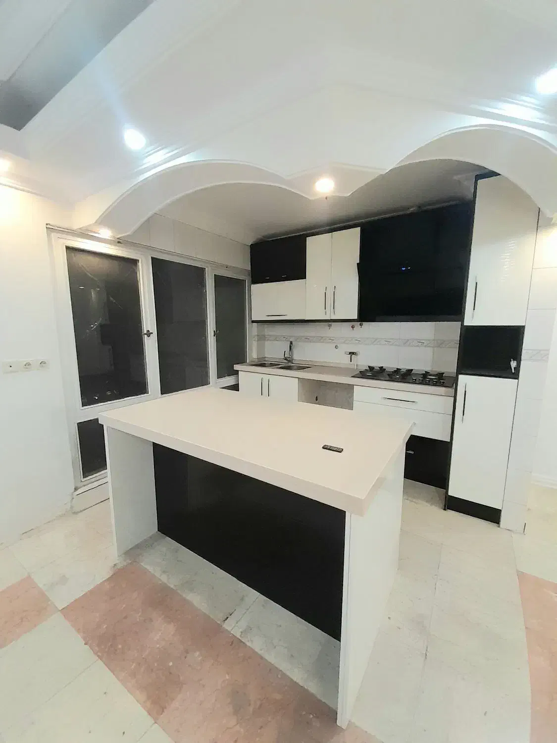 ۵۸/سالن پرده خور/مروارید ورزی شمالی