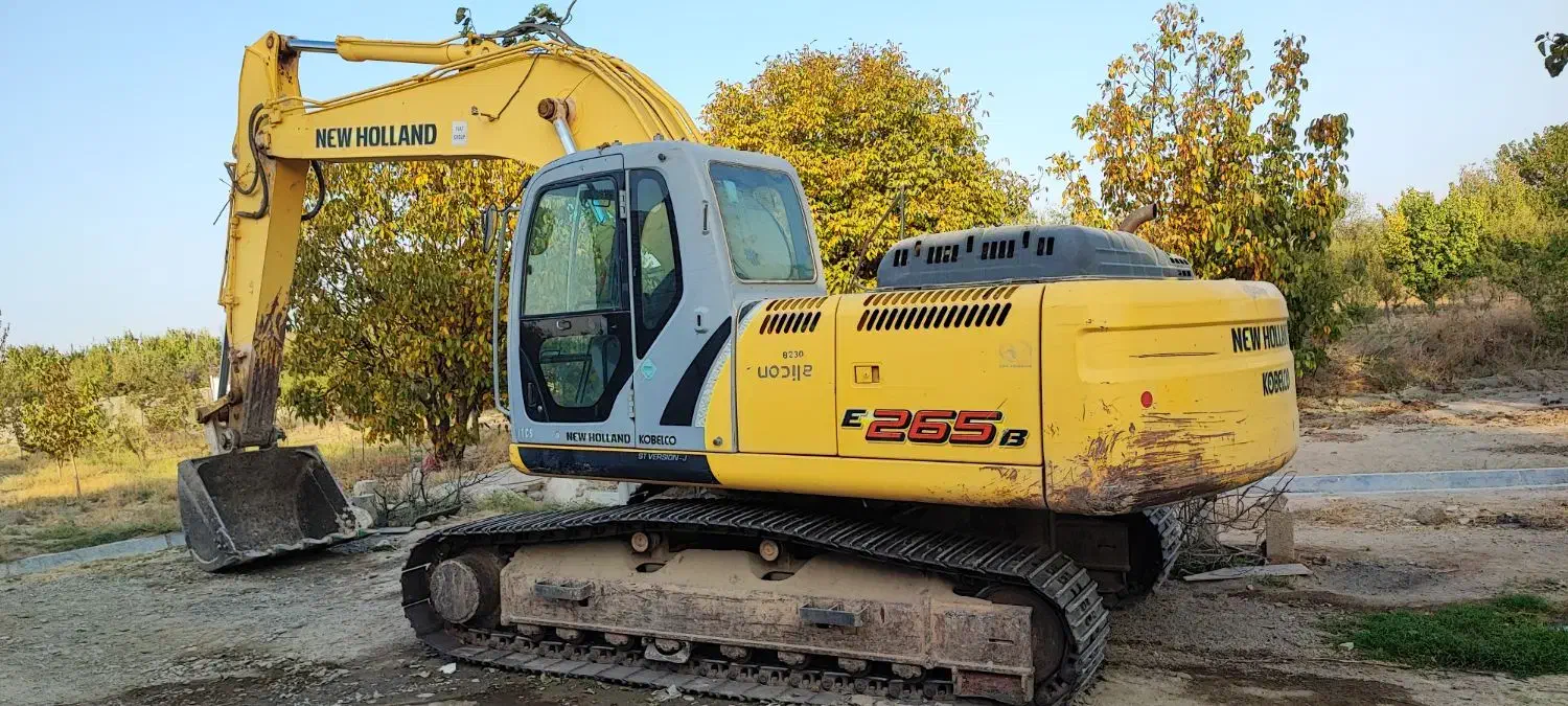 بیل مکانیکی نیوهلند|خودرو سنگین|مشهد, سجاد شهر|دیوار