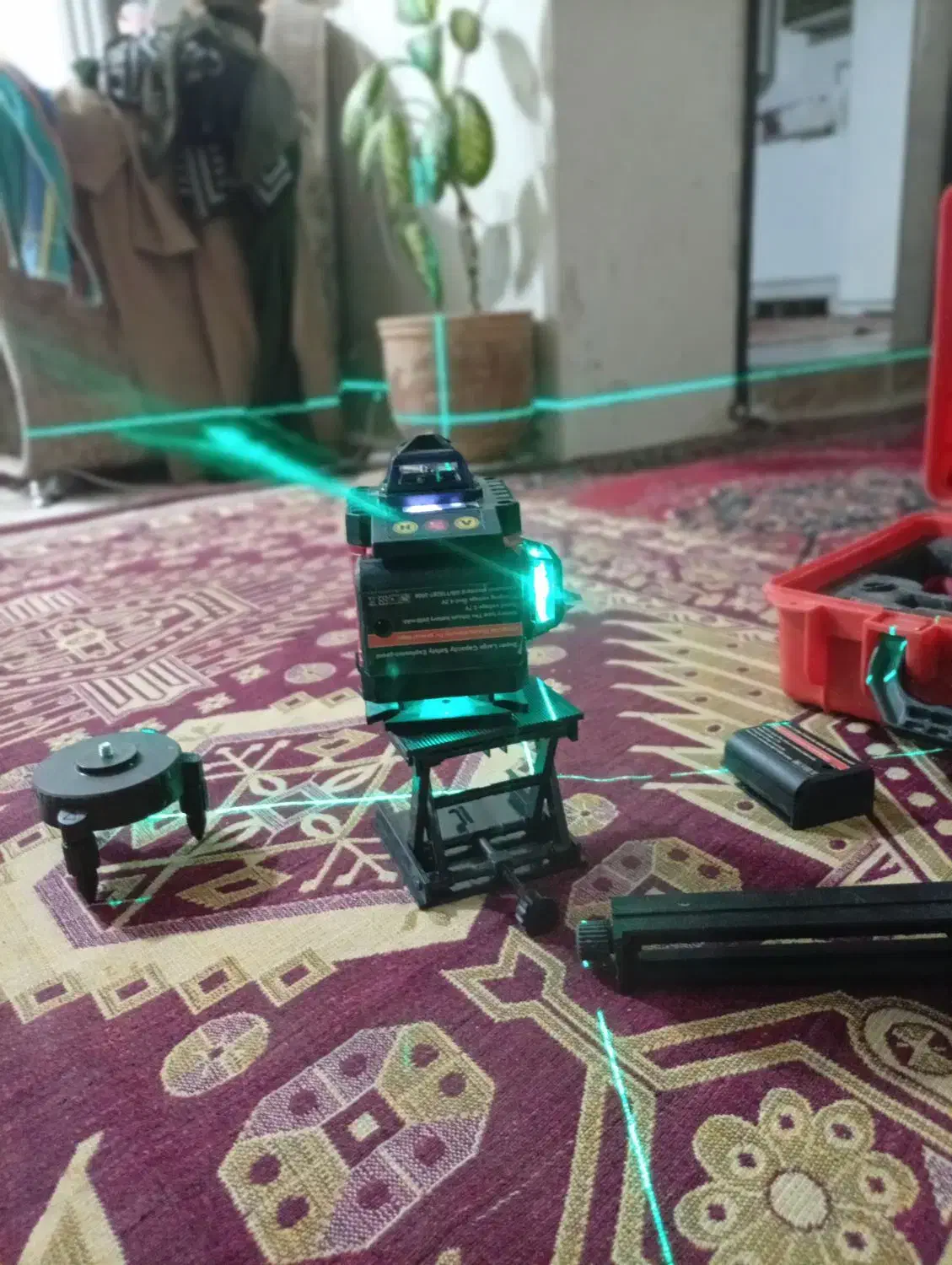 تراز لیزری|ابزارآلات|شیراز, شیخ علی چوپان|دیوار