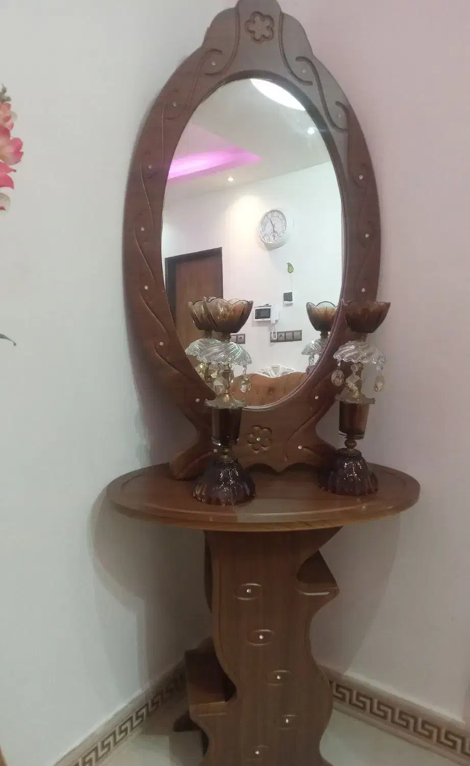 اینه شمعدون|بوفه، ویترین، کنسول|رشت, دروازه لاکان|دیوار