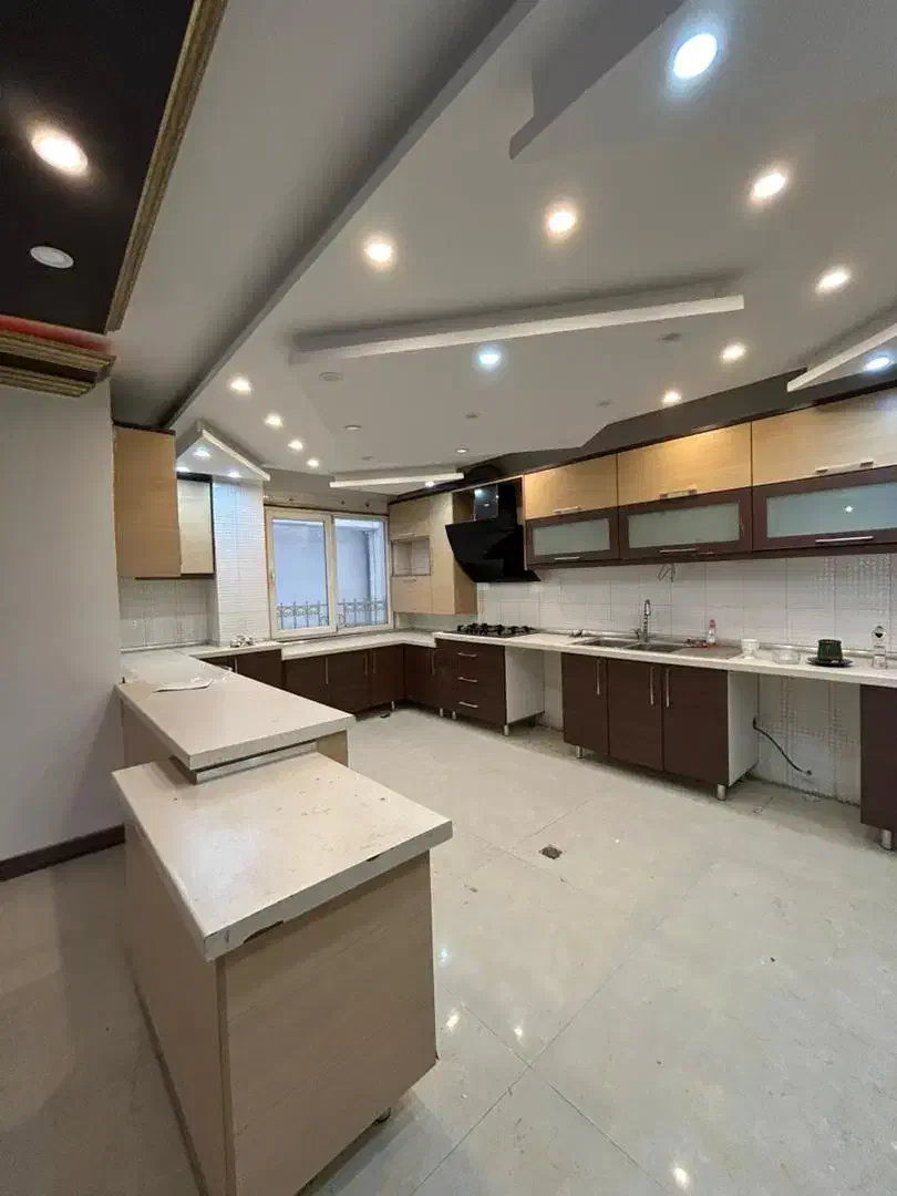 ۱۸۰ متر ۳ خواب تاپ لوکیشن فرشته