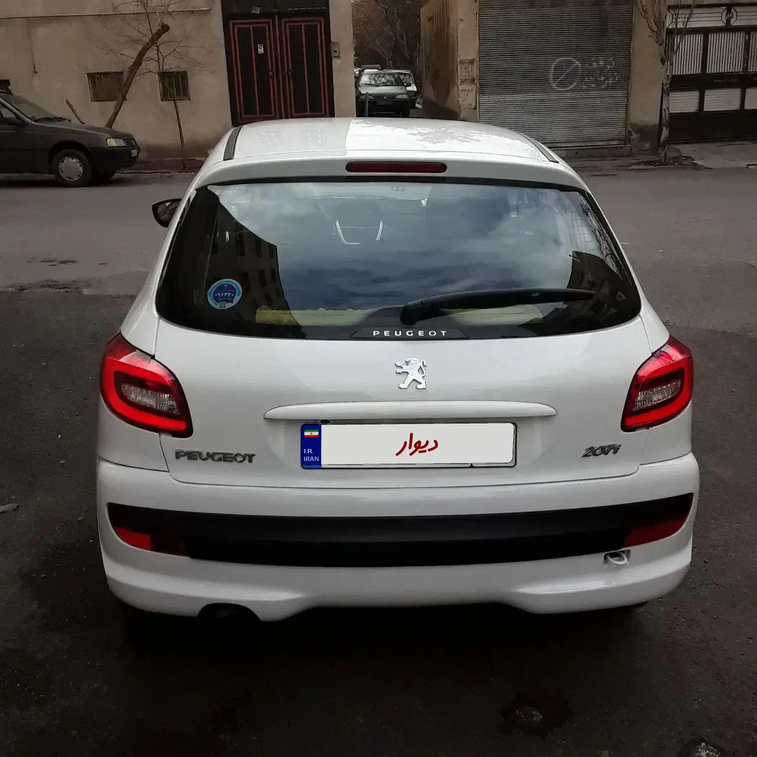 ۲۰۷ مدل ۱۴۰۲|خودرو سواری و وانت|تبریز, |دیوار