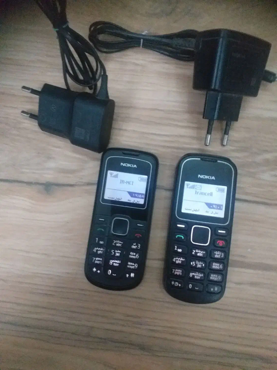 نوکیا ۱۲۸۰ و ۱۲۰۲|موبایل|تبریز, |دیوار