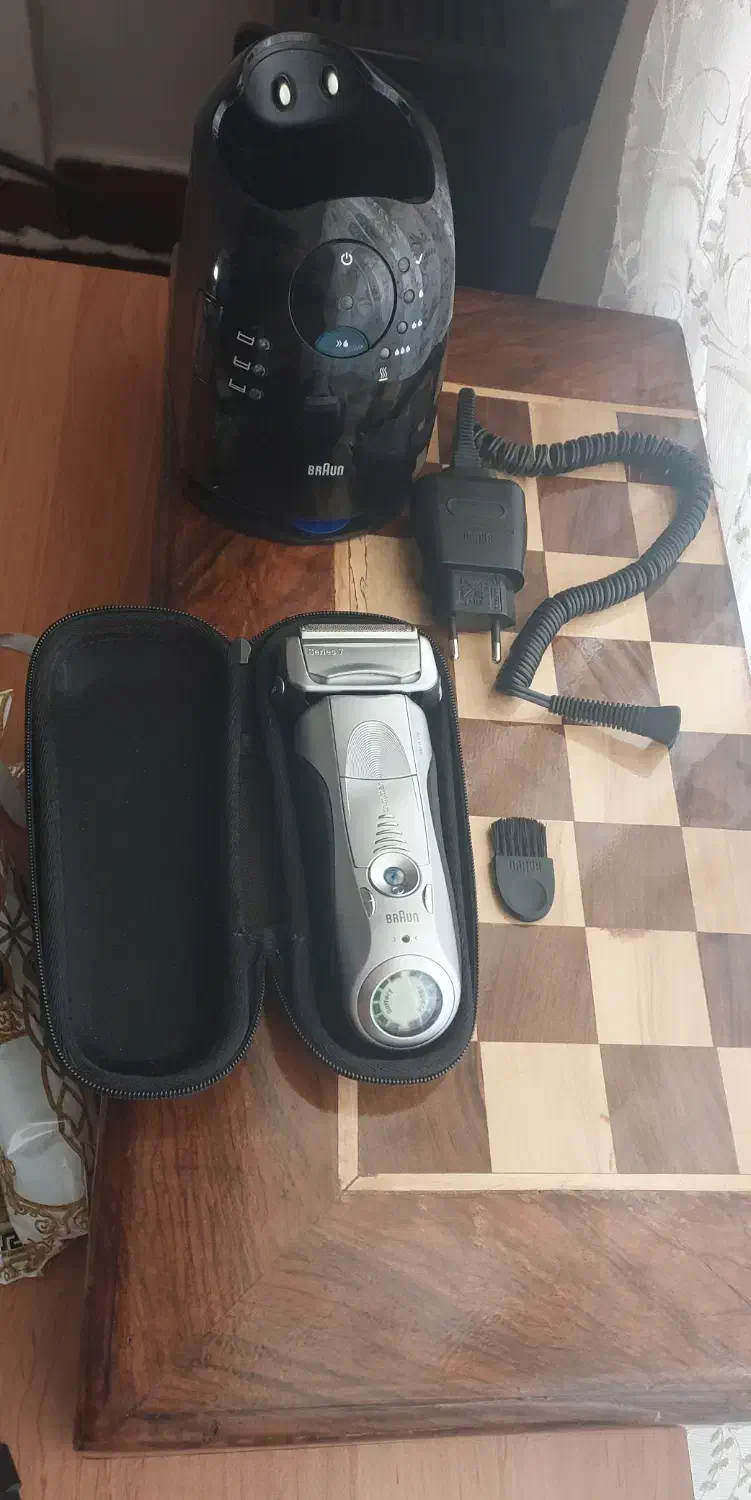 ماشین ریش تراش براون سری هفت مدل 799cc در حد نو|آرایشی، بهداشتی، درمانی|مهاباد (آذربایجان غربی), |دیوار