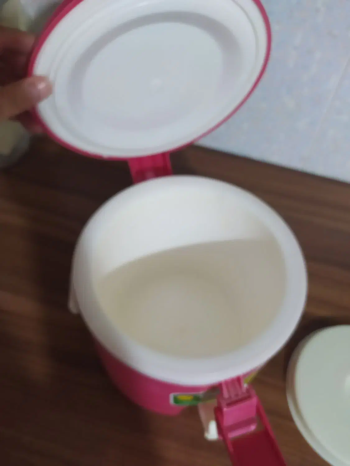 کولمن آب و یخ پایه دار|ظروف نگهدارنده، پلاستیکی، یکبارمصرف|بجنورد, |دیوار