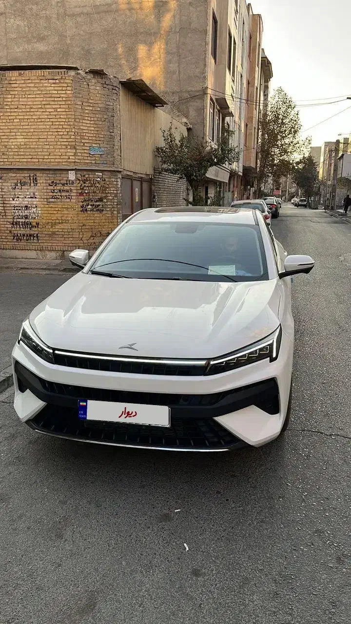 جی ۷  (j7) kmc سفید|خودرو سواری و وانت|یزد, |دیوار