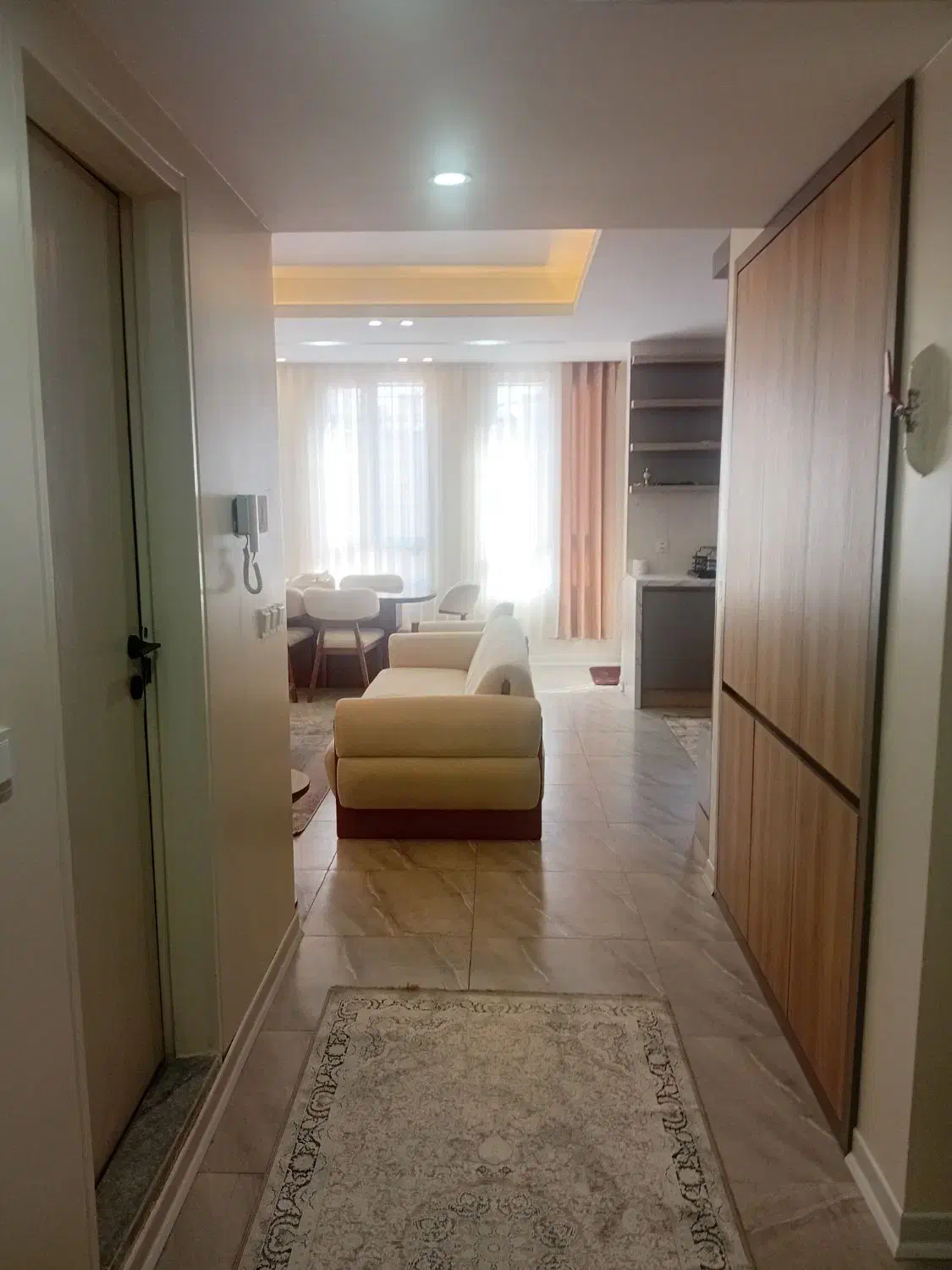 اجاره آپارتمان مبله پاره وقت|اجارهٔ کوتاهمدت آپارتمان و سوئیت|کرج, شهرک بنفشه|دیوار