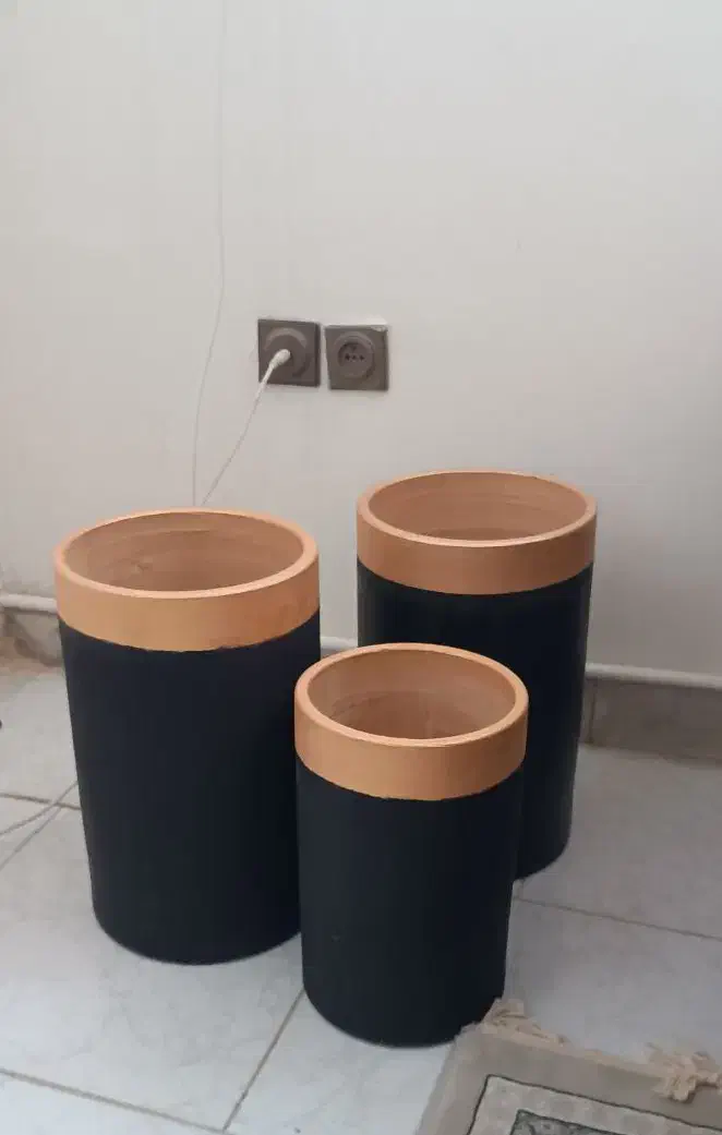 گلدان سفالی|گل و گیاه طبیعی|رشت, چمارسرا|دیوار