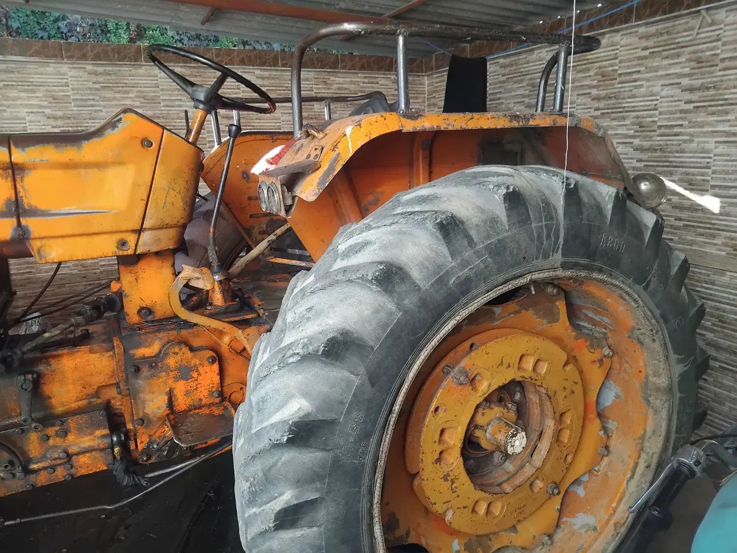 رسولی|خودرو سنگین|کردکوی, |دیوار