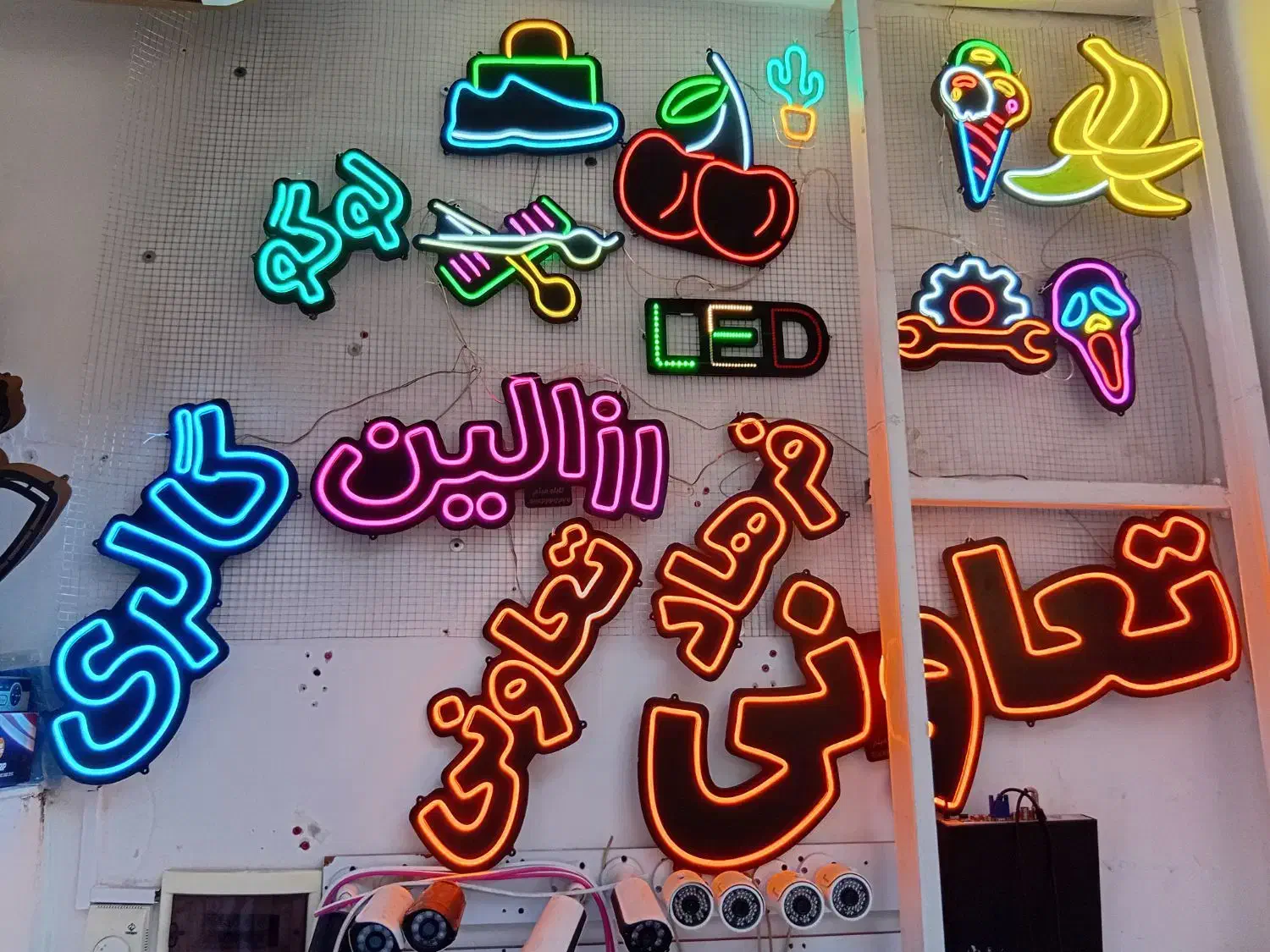 تابلو نئون ال ای دی|فروشگاه و مغازه|تبریز, |دیوار