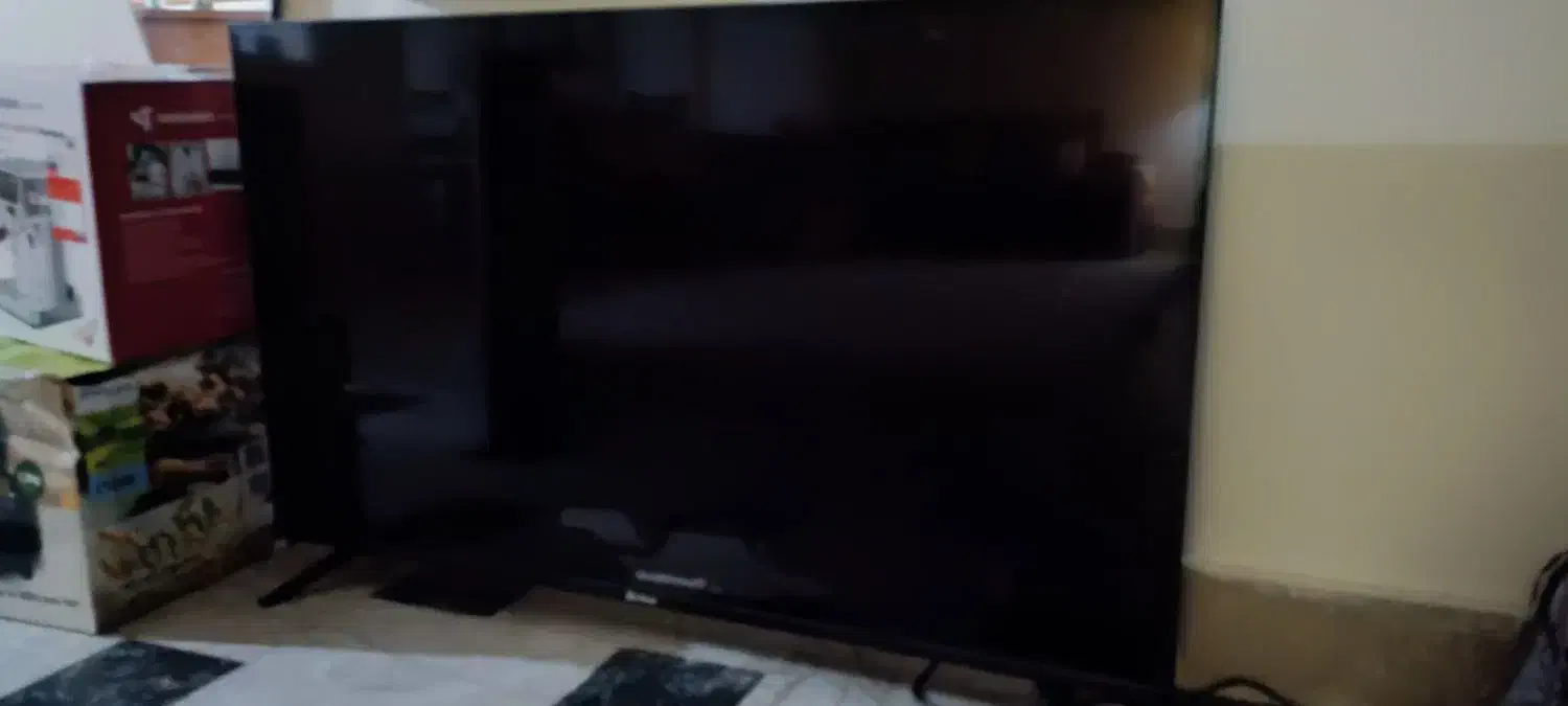 تلویزیون پنل شکسته اسنوا ۵۵ اینچ|تلویزیون و پروژکتور|تهران, گلستان (شهرک راه آهن)|دیوار