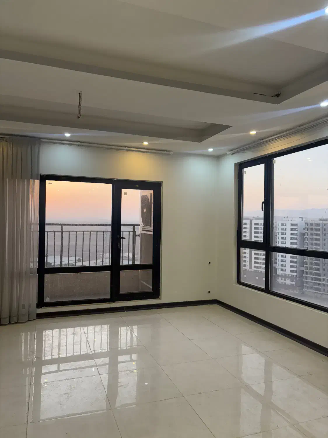 زعفرانیه/برج/سه نبش/کلیدنخورده/ویو ابدی|فروش آپارتمان|قم, الغدیر|دیوار