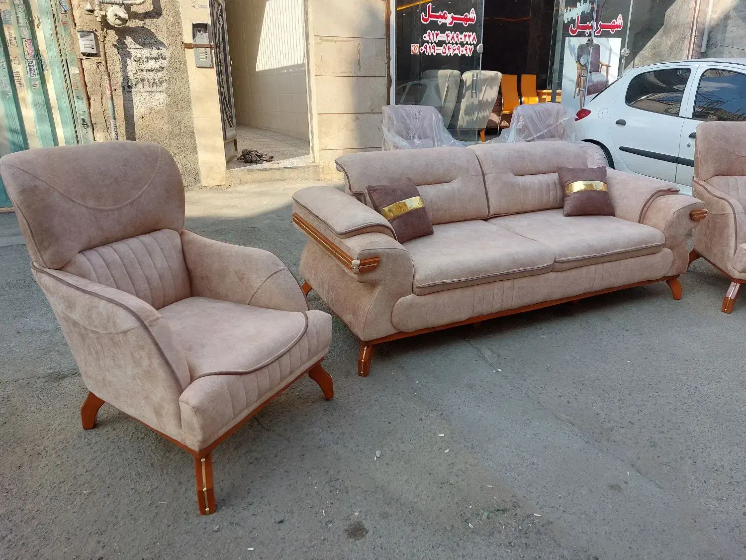 مبلمان .  مبل تولیدی مدل های راحتی مختلف|مبلمان خانگی و میز عسلی|پرند, فاز ۲|دیوار