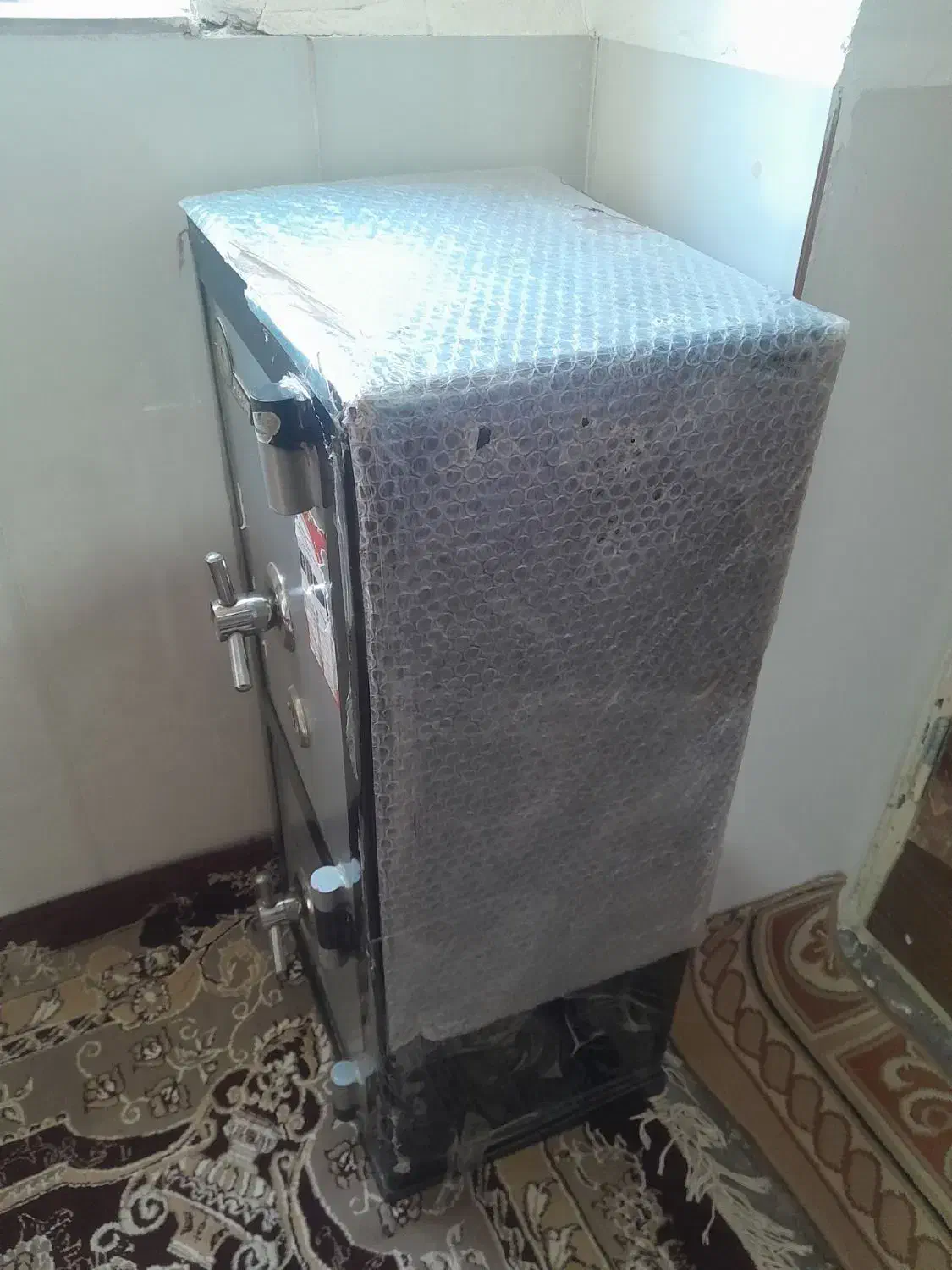 گاو صندوق|ابزارآلات|نیشابور, خط کاشمر|دیوار