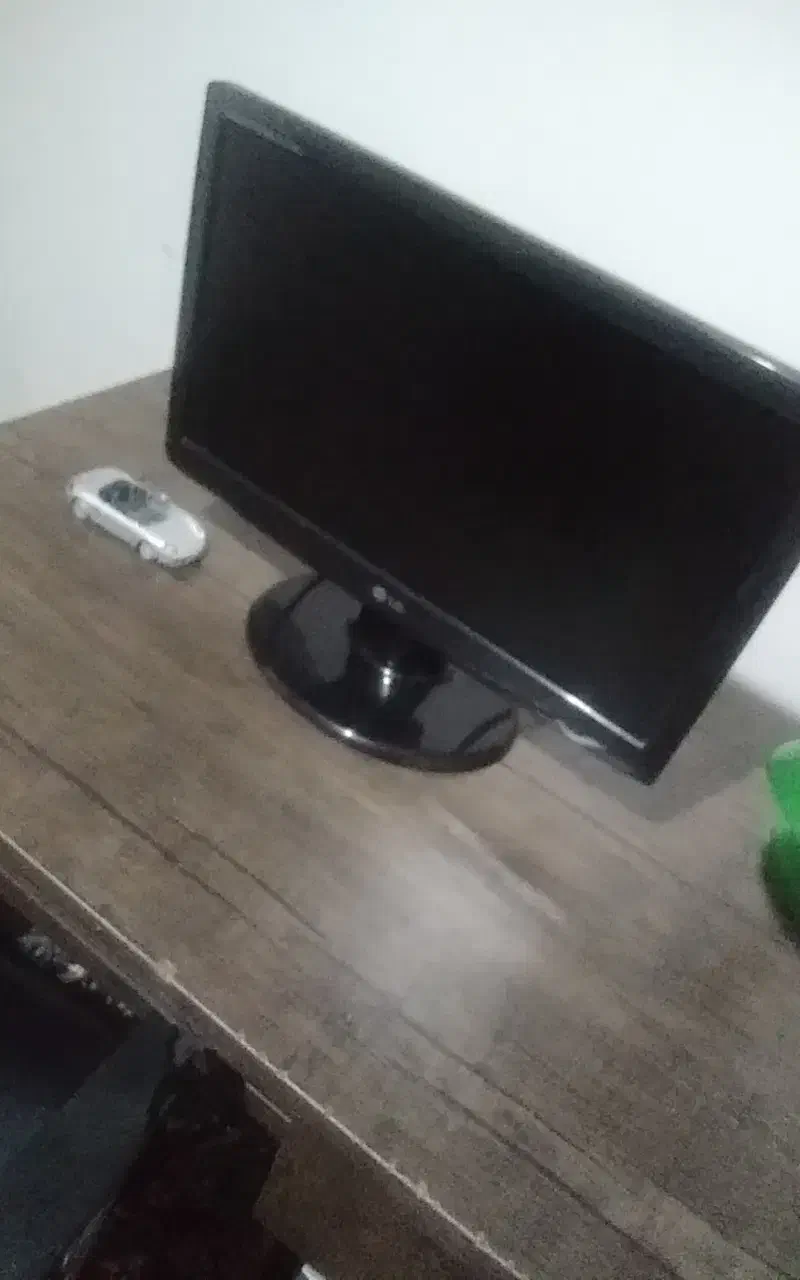 کامپیوتر درحدنوویندوزسون|میز تحریر و کامپیوتر|کرج, آق تپه|دیوار