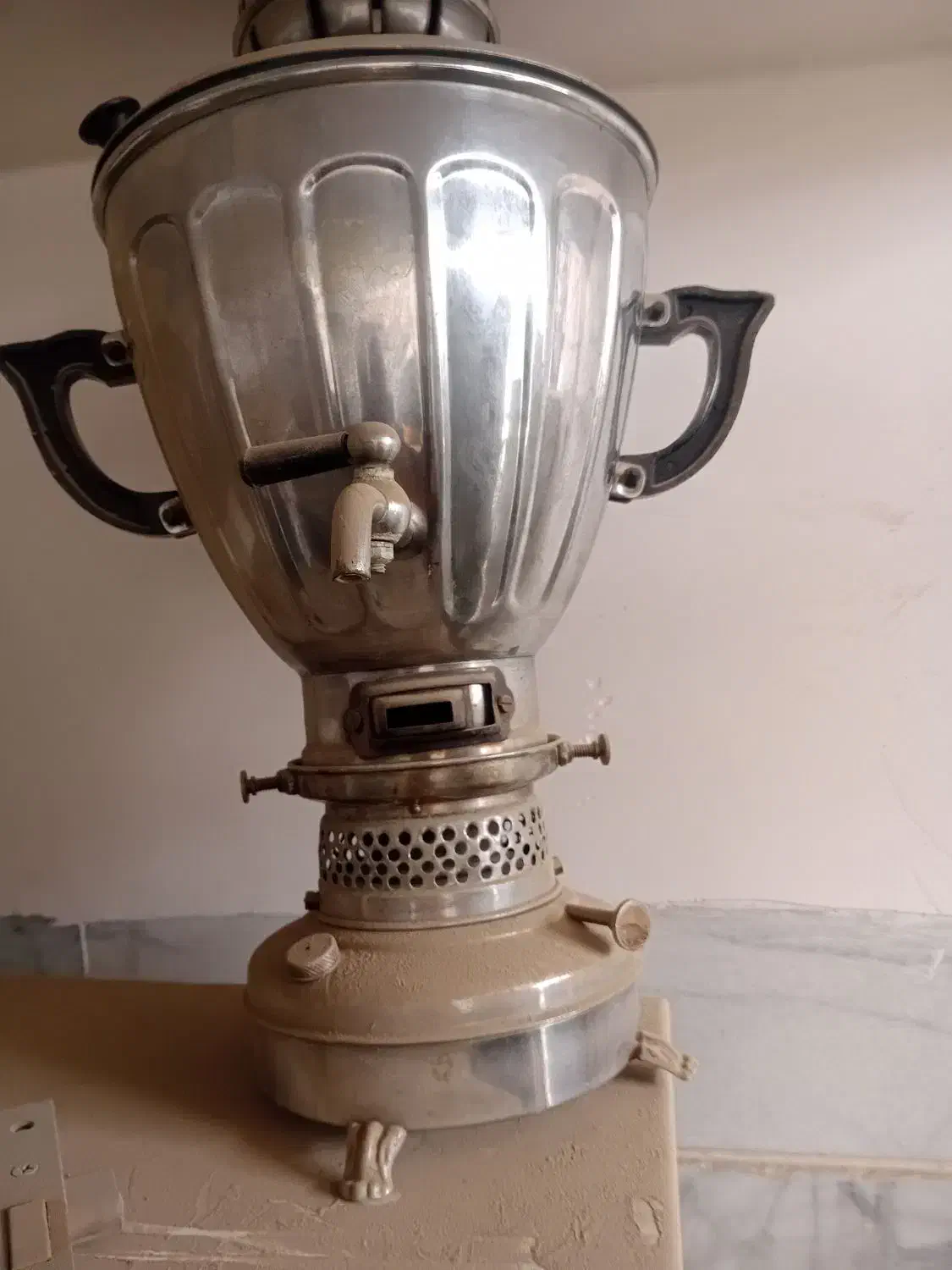 سماورنفتی|سماور، چای‌ساز، قهوه‌ساز|چهارباغ, |دیوار