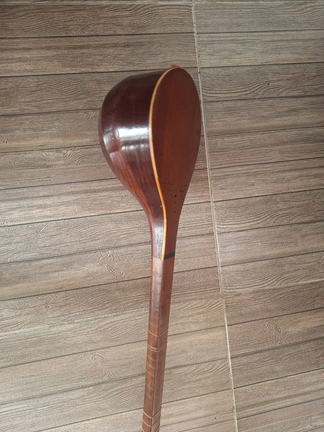 سه تار|سازهای سنتی|رشت, پل تالشان|دیوار