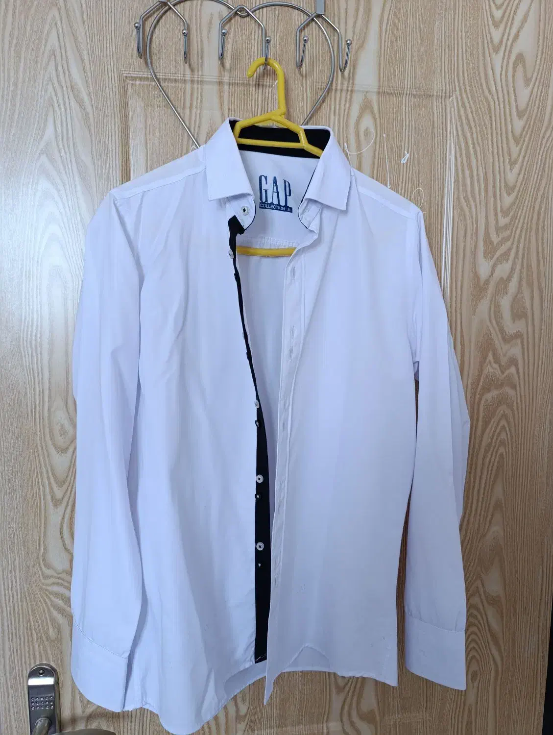 پیراهن|لباس|اردبیل, |دیوار