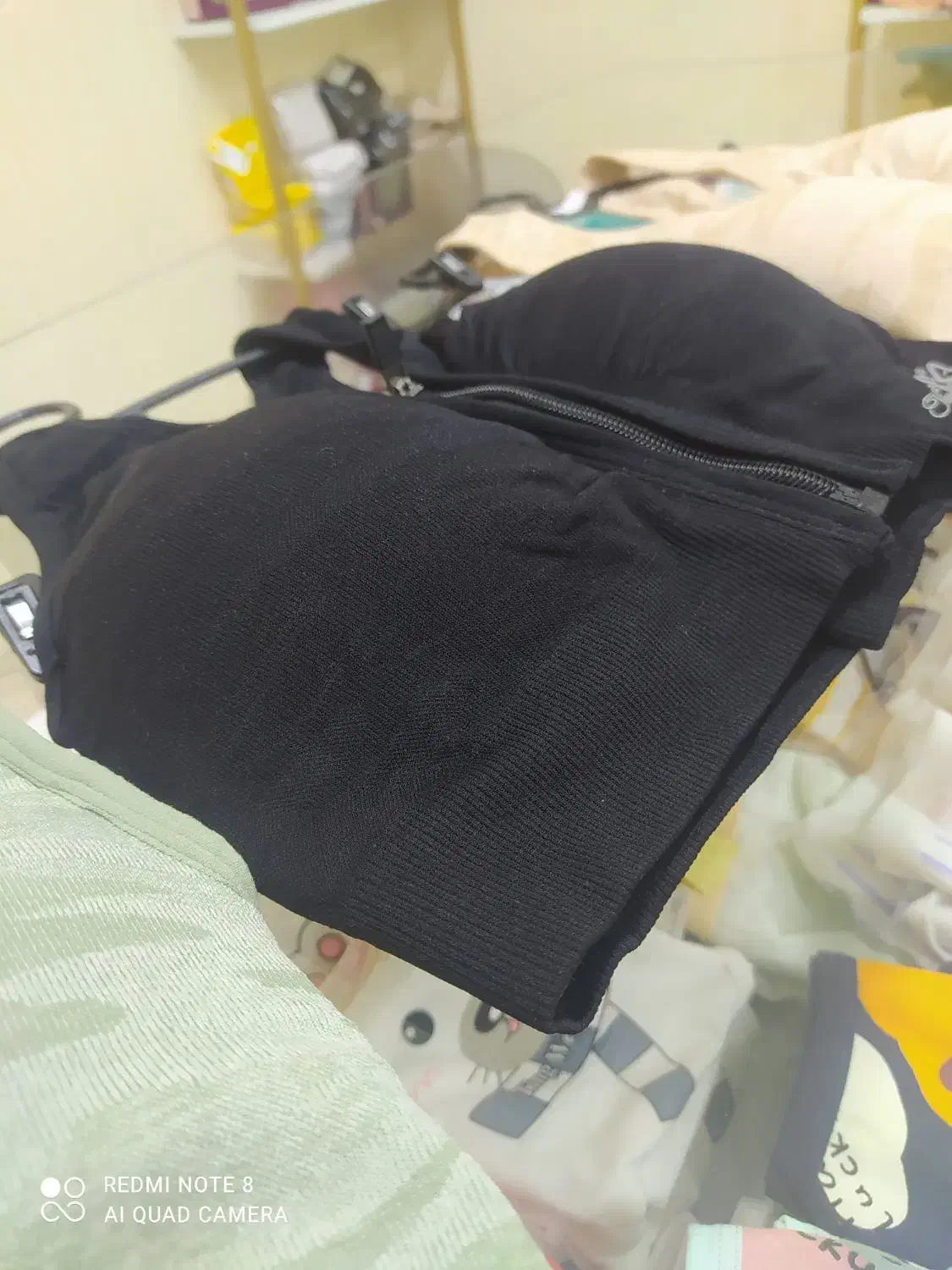 نیم تنه|لباس|بجنورد, |دیوار