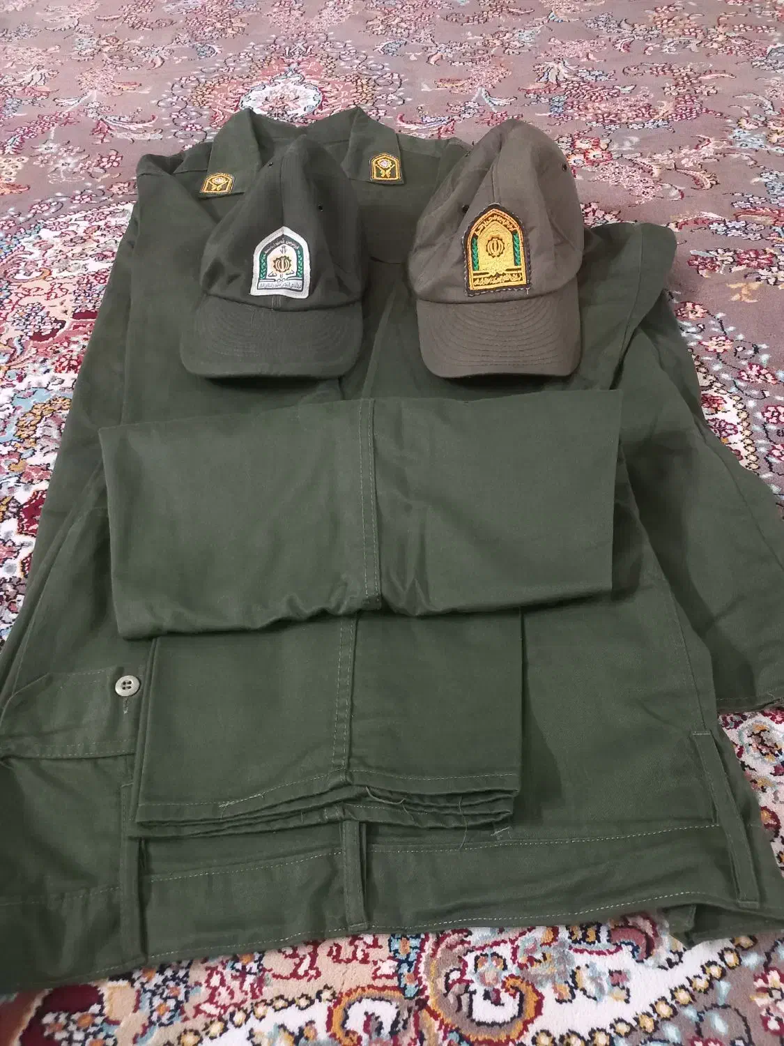 لباس سربازی|لباس|خرمآباد, |دیوار