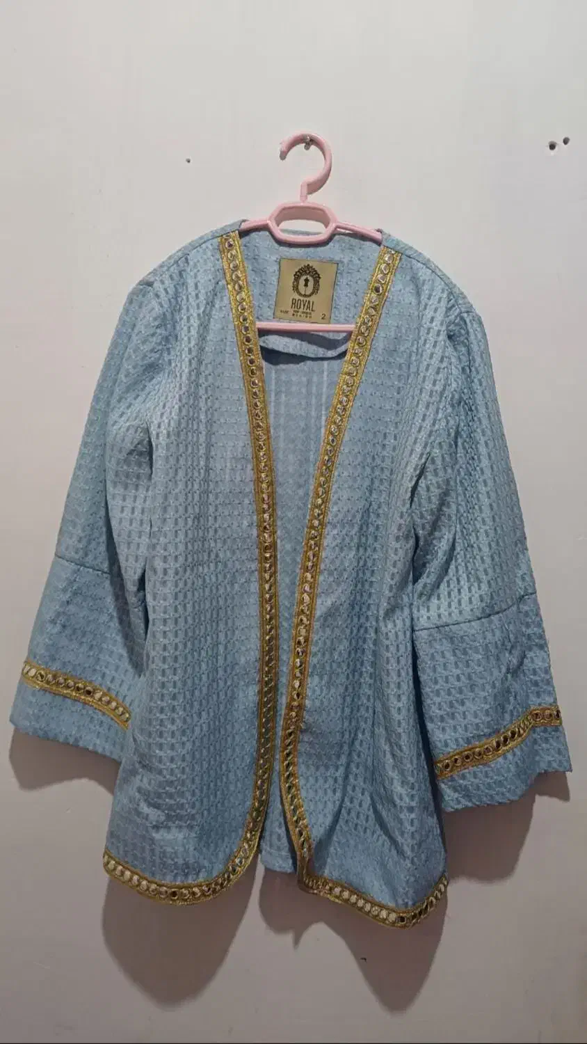 مانتو|لباس|ایذه, |دیوار