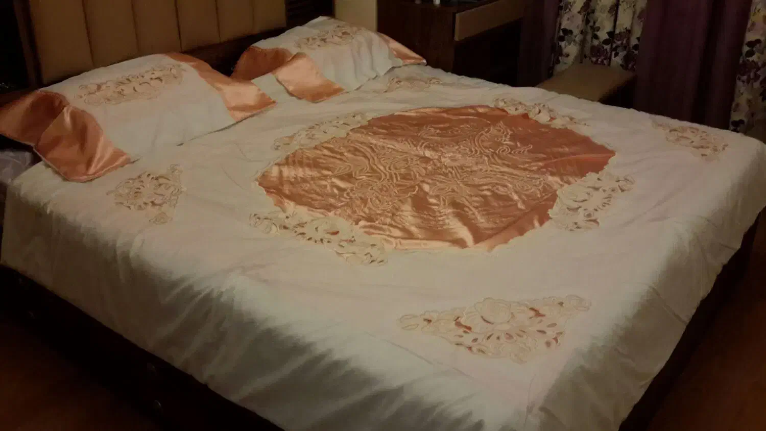 لحاف پشمی دو نفره بزرگ . لحاف کرسی|رختخواب، بالش، پتو|تبریز, |دیوار