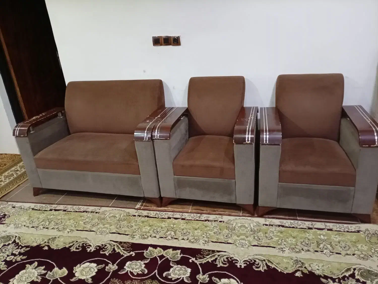 مبل راحتی|مبلمان خانگی و میز عسلی|سیاهکل, |دیوار