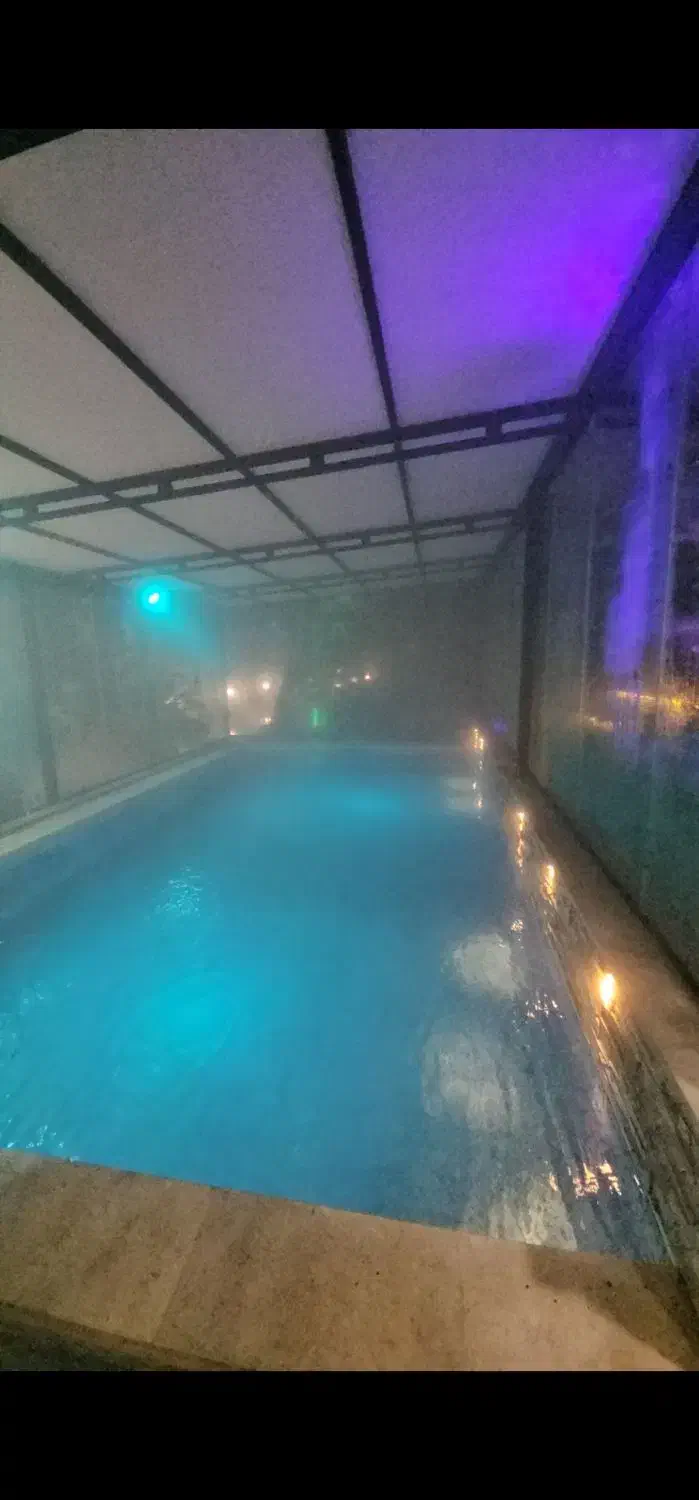 اجاره روزانه ویلا استخر سرپوشیده کد عیاران|اجارهٔ کوتاه‌مدت ویلا و باغ|اصفهان, سرشبادران|دیوار