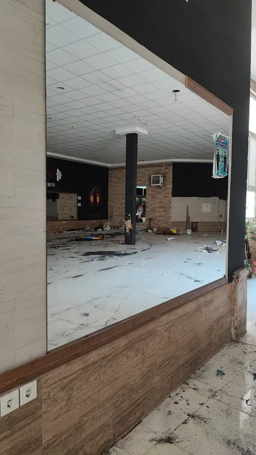 آیینه باشگاه دست دوم (کارکرده)|فروشگاه و مغازه|مشهد, جاهد شهر|دیوار