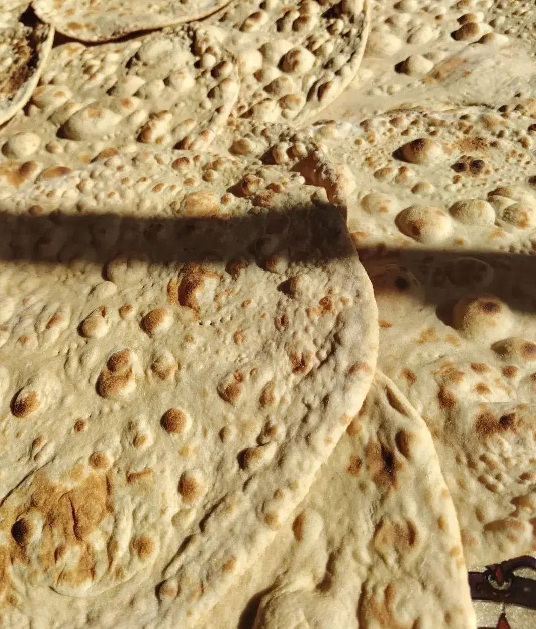 نان خانگی تنوری|خوردنی و آشامیدنی|بروجن, |دیوار