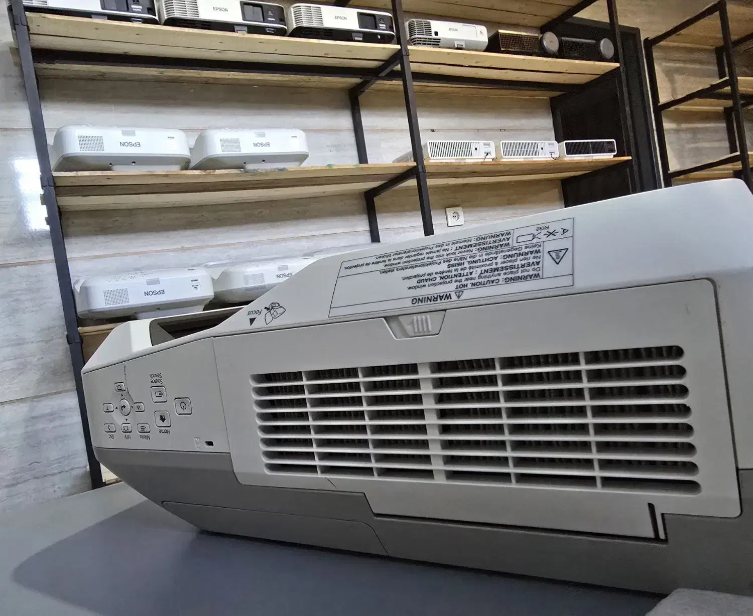 Epson EB-710Ui ویدئو پروژکتور لیزری اپسون|تلویزیون و پروژکتور|شیراز, تاچارا|دیوار