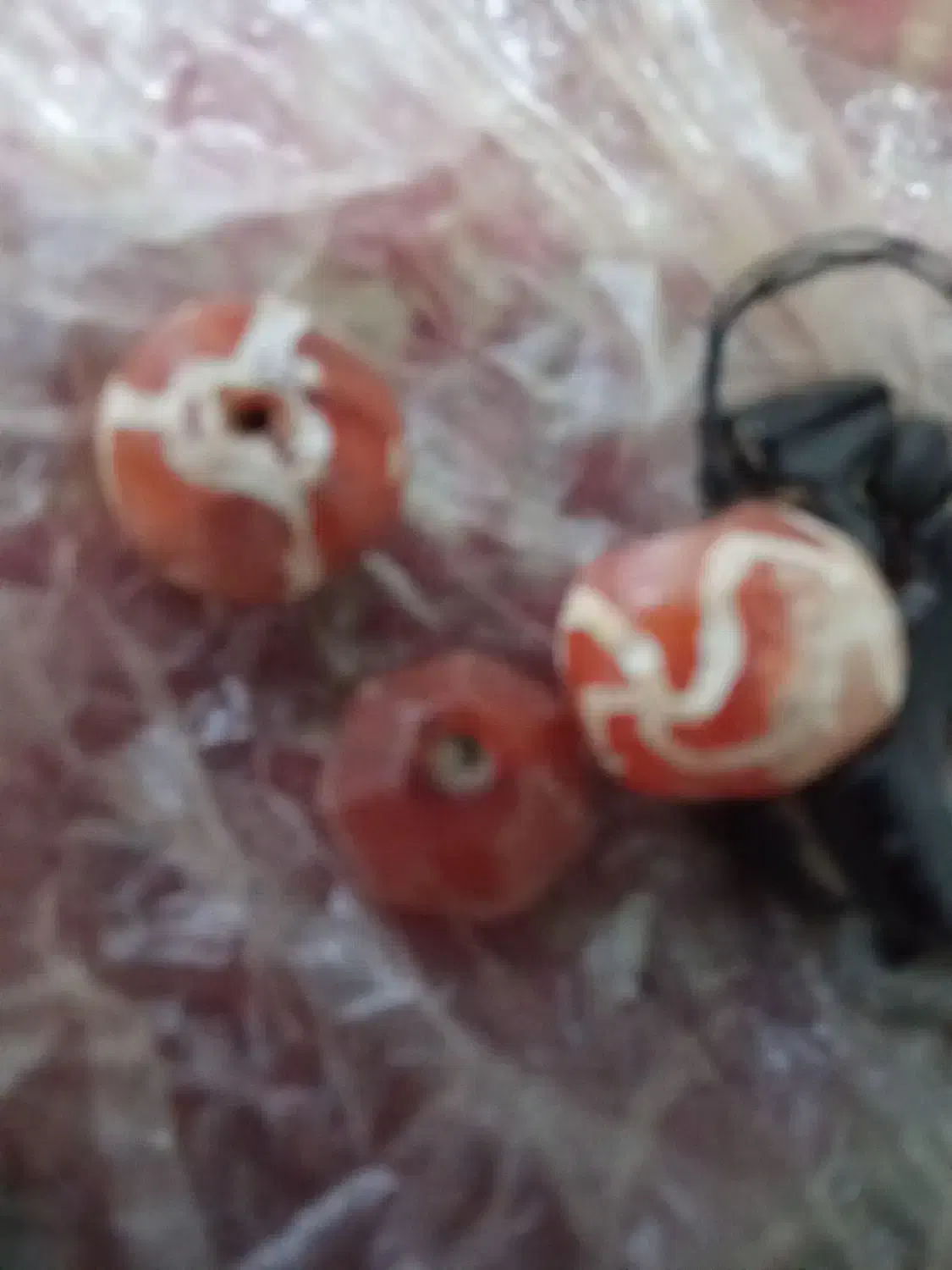 مهره کهنه پیازی|کلکسیون اشیاء عتیقه|سیاهکل, |دیوار