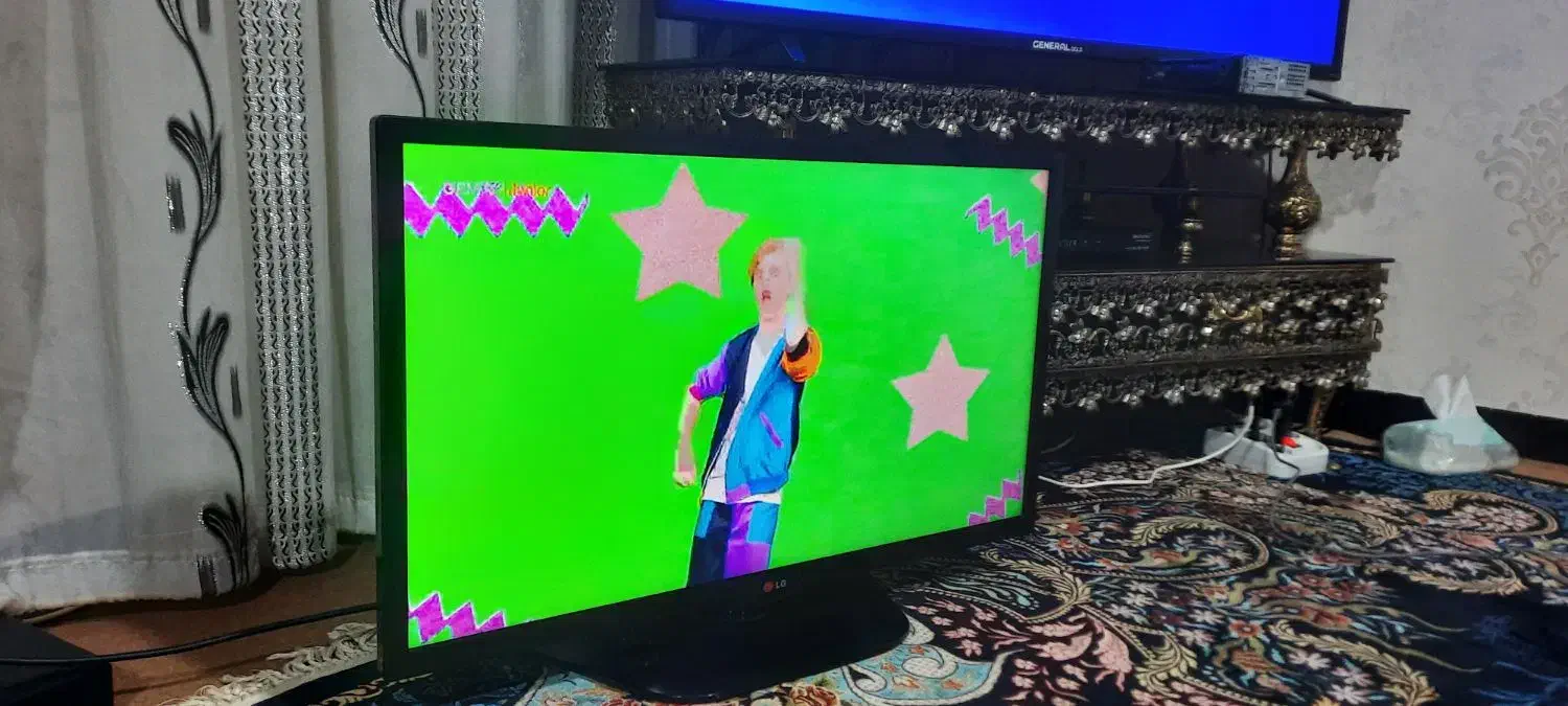 ال ای دی الجی32|تلویزیون و پروژکتور|کرمانشاه, |دیوار