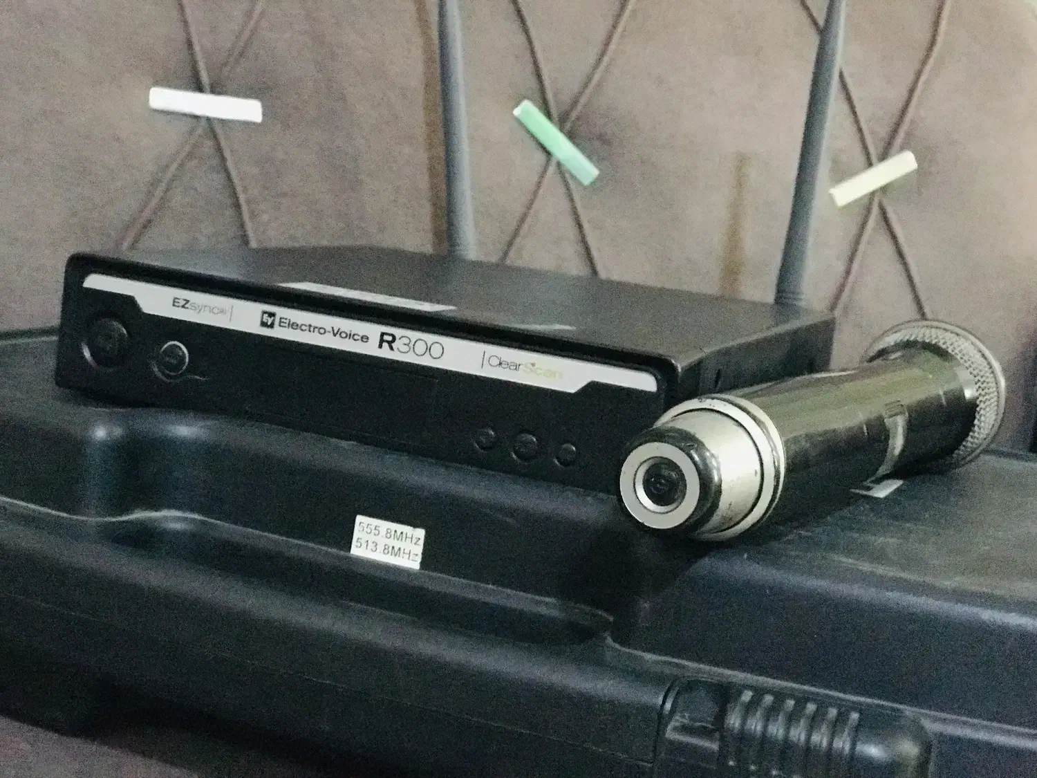 میکروفن بی سیم EV|صوتی و تصویری|ری, شهید غیوری (ابن باویه)|دیوار